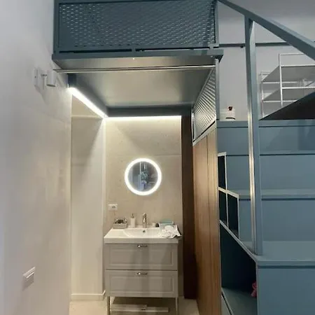 Lovely Flat In Bocconi Apartmán *